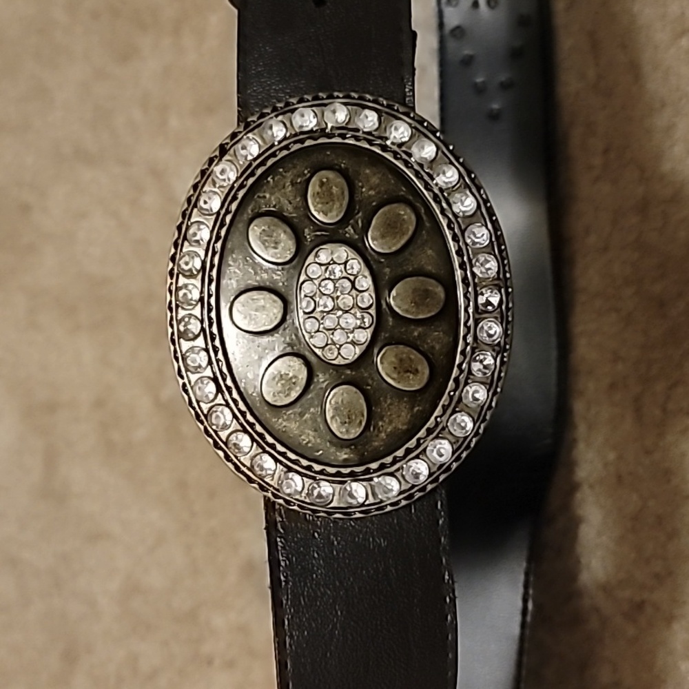 Women's Belt and Belt Buckle‎